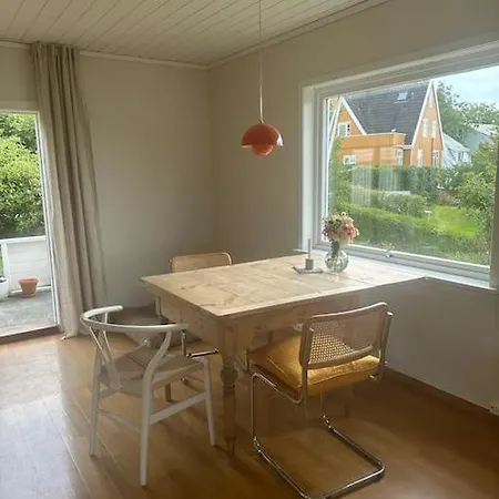 アパート Ons Sentrumsleilighet *